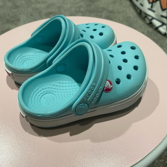 Baby Girl Crocs - Picture 1 of 3